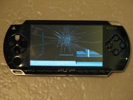 We replace screens for PSPs